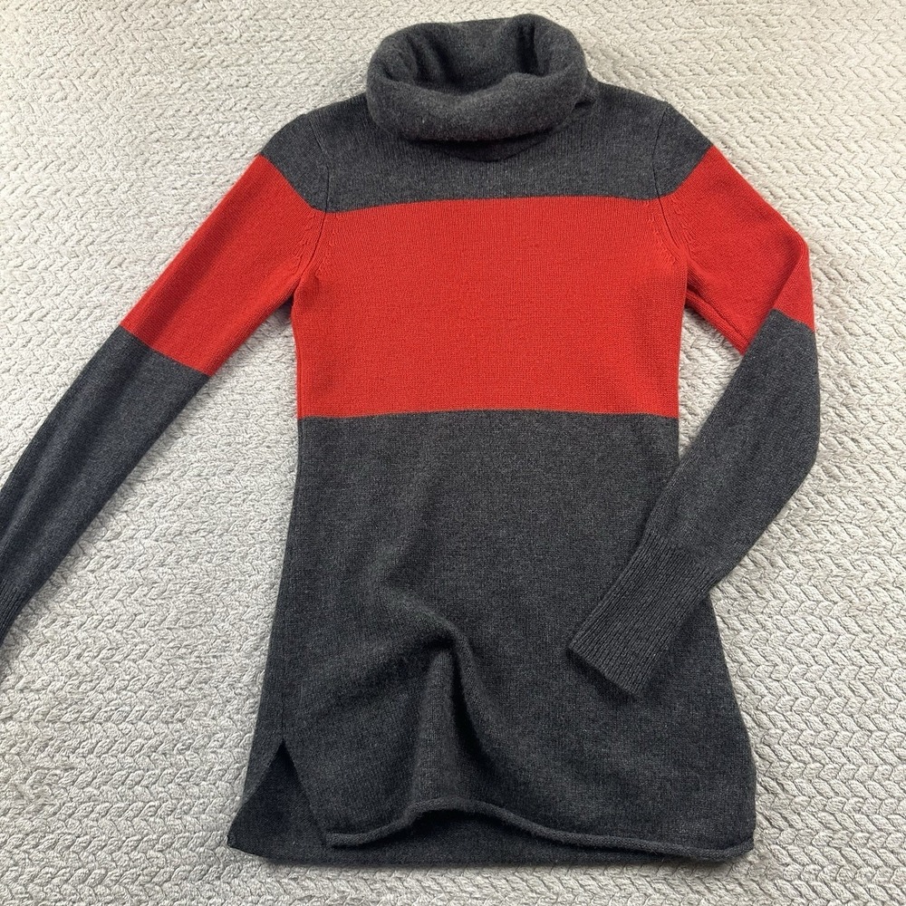 Athleta Cashmere Turtleneck Stripe Chalet Sweater Size XS Gray Red Active luxury